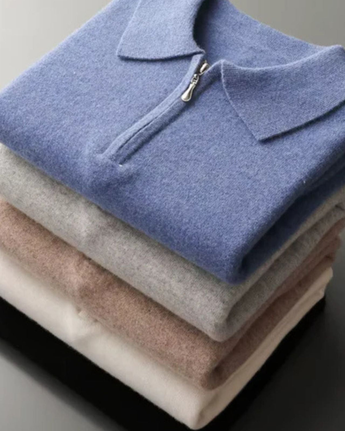 Polo Uomo in Lana Merino con Zip Morbida Eleganza Discreta