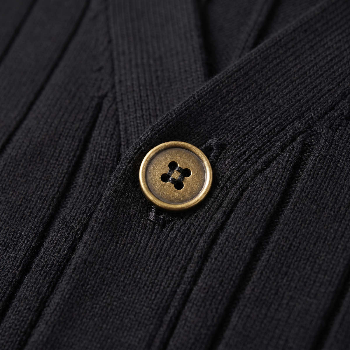 Cardigan Uomo Scollo a V in Maglia a Coste con Bottoni