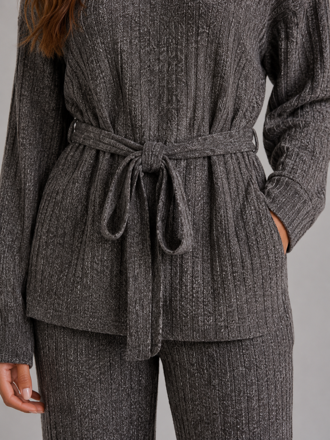 Completo Donna in Maglia Dolcevita con Cintura