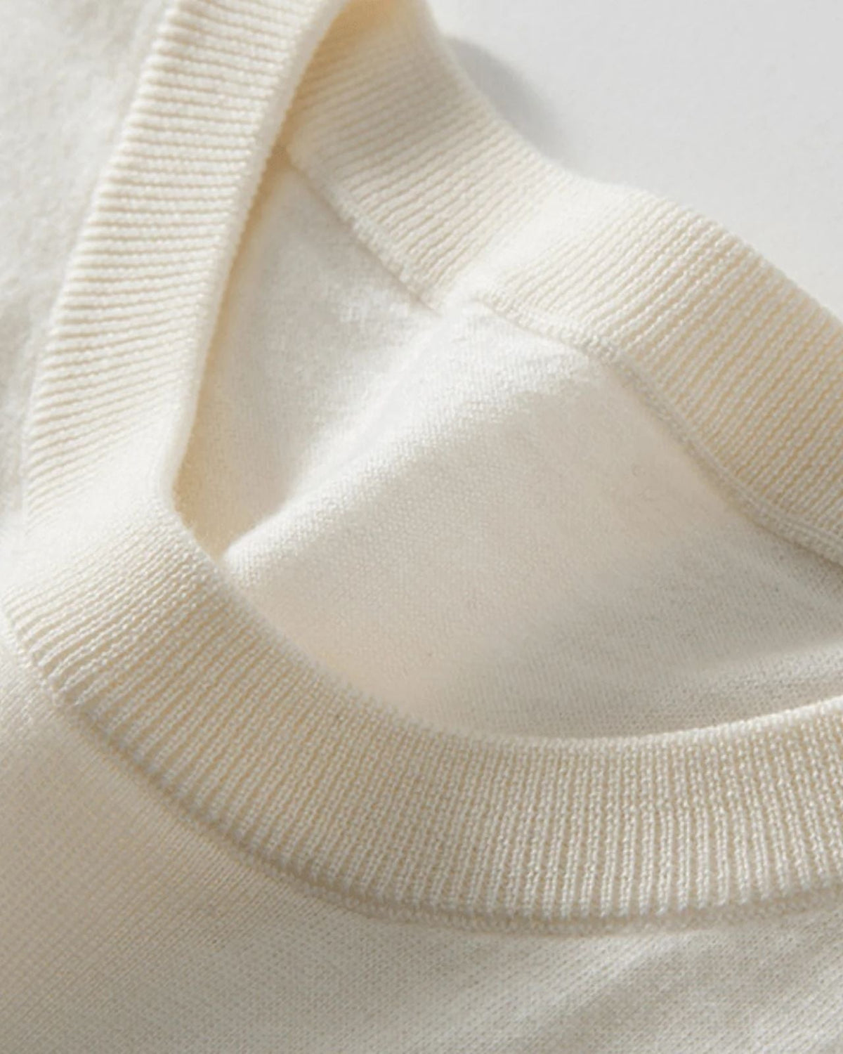 Maglietta Uomo in Lana Lavorata a Maglia Comfort Leggero