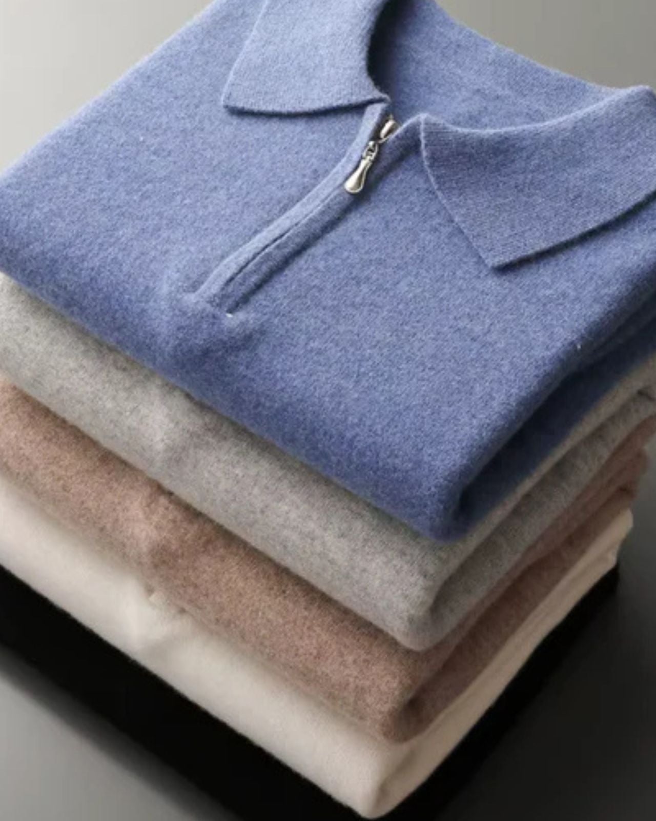 Polo Uomo in Lana Merino con Zip Morbida Eleganza Discreta