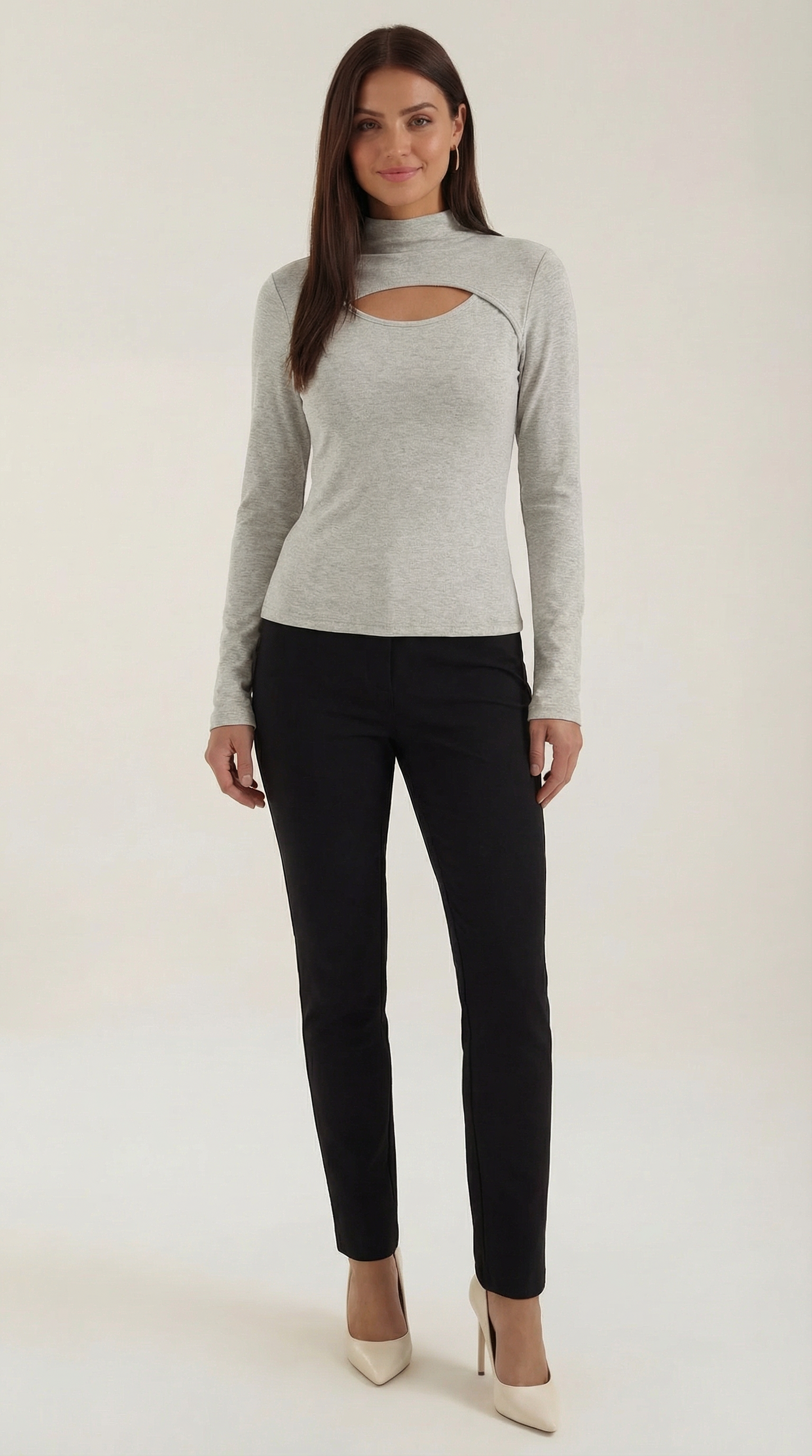 Top Donna a Maniche Lunghe con Tagli sul Petto