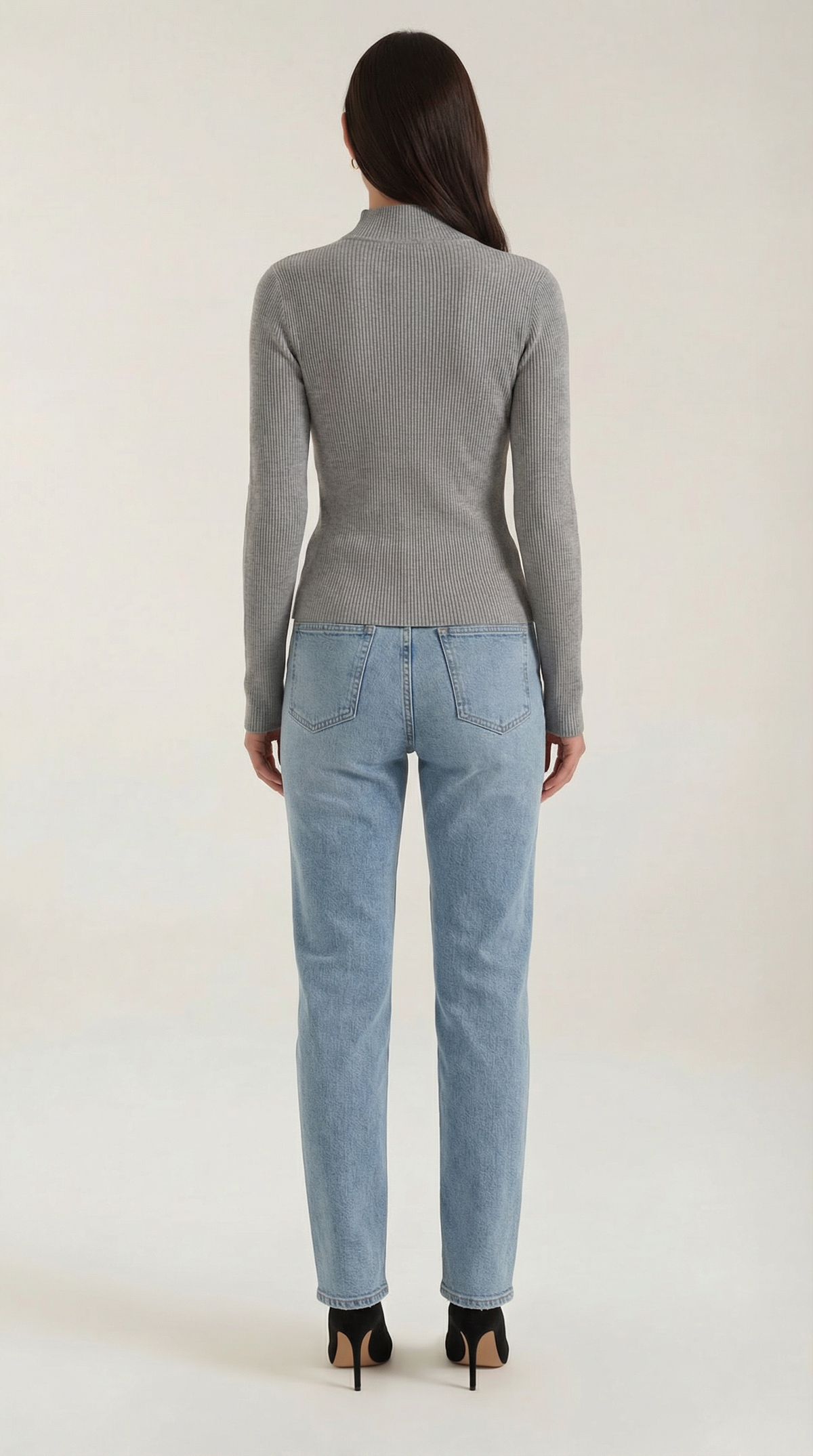 Top Donna a Maniche Lunghe con Tagli sul Petto