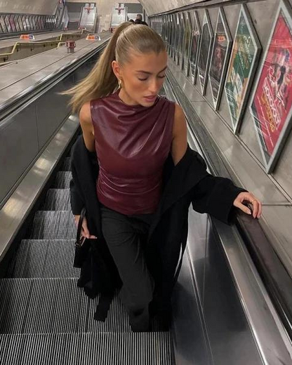 Top Donna Senza Maniche in Pelle Vegana
