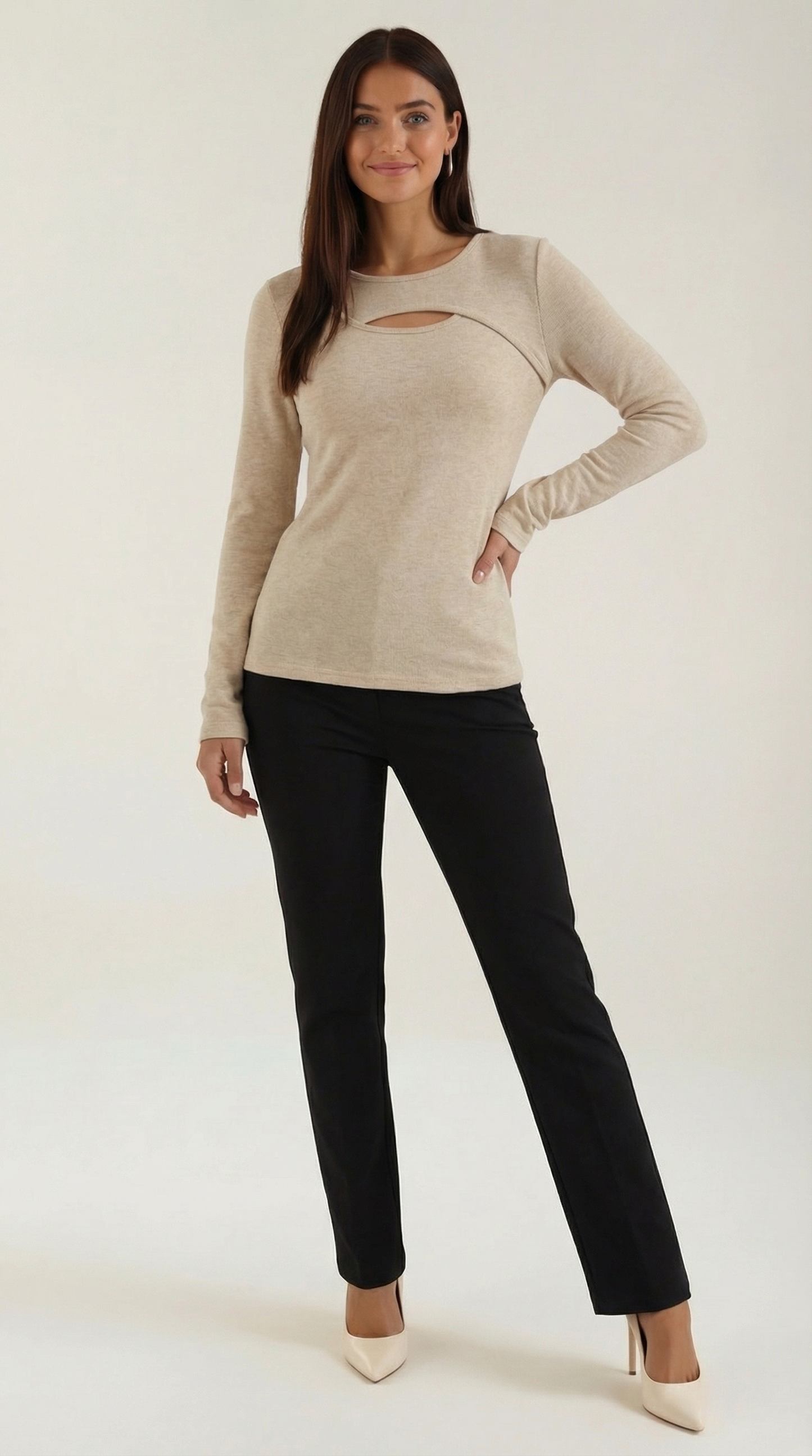 Top Donna a Maniche Lunghe con Tagli sul Petto