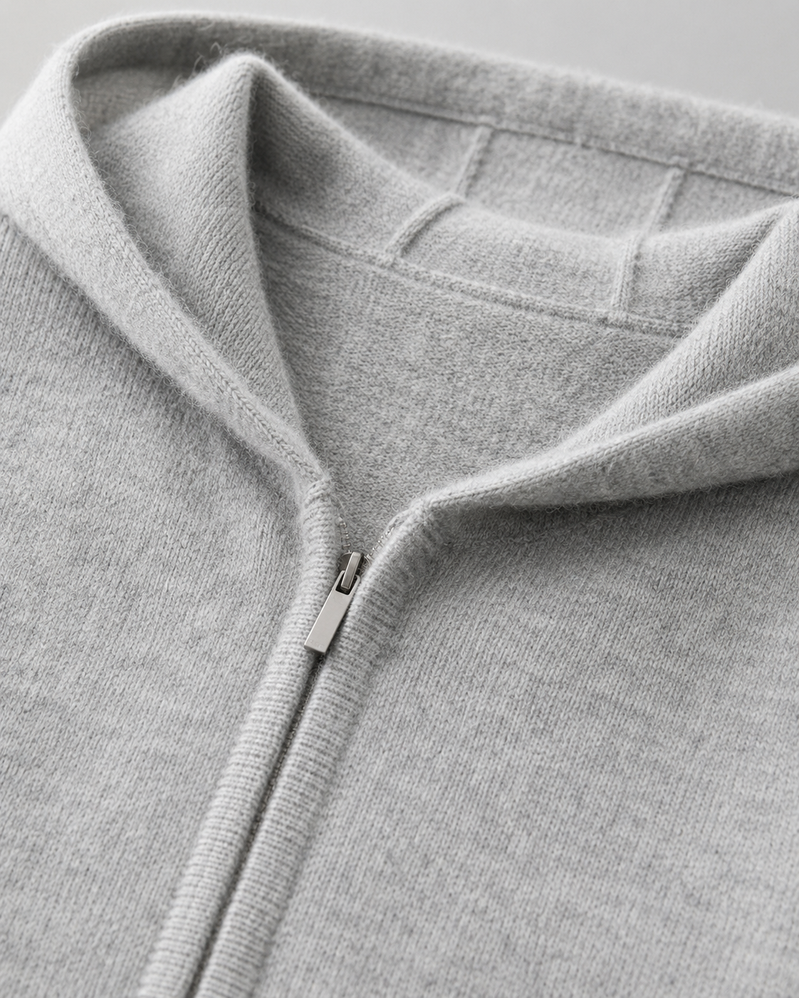 Maglione Uomo con Cappuccio in Lana Merino Full Zip Leggero