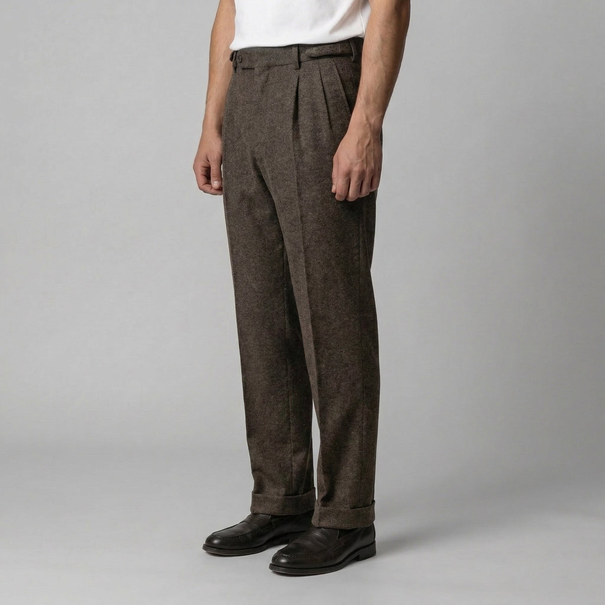 Pantaloni Uomo Eleganti con Pince e Regolatori Laterali