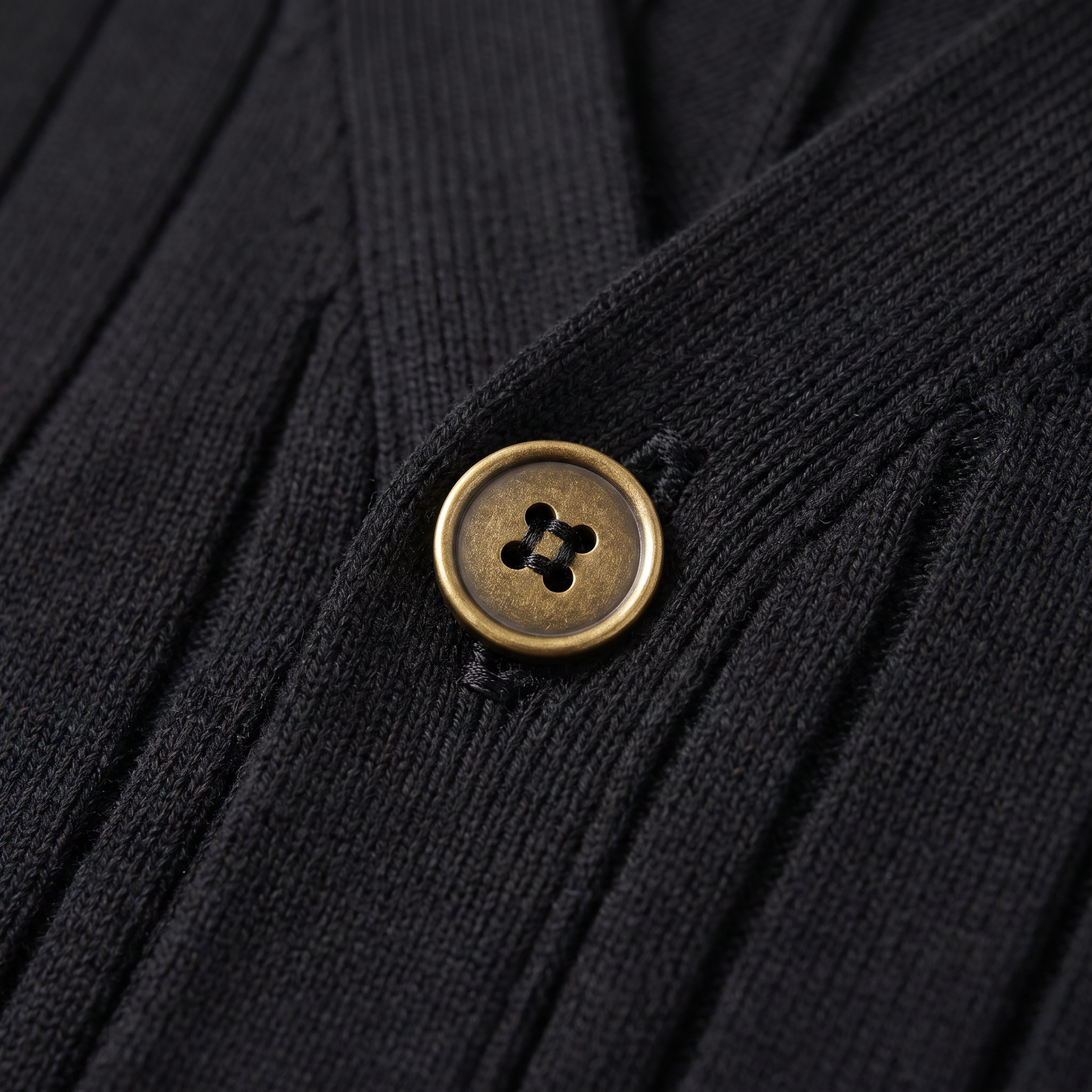 Cardigan Uomo Scollo a V in Maglia a Coste con Bottoni