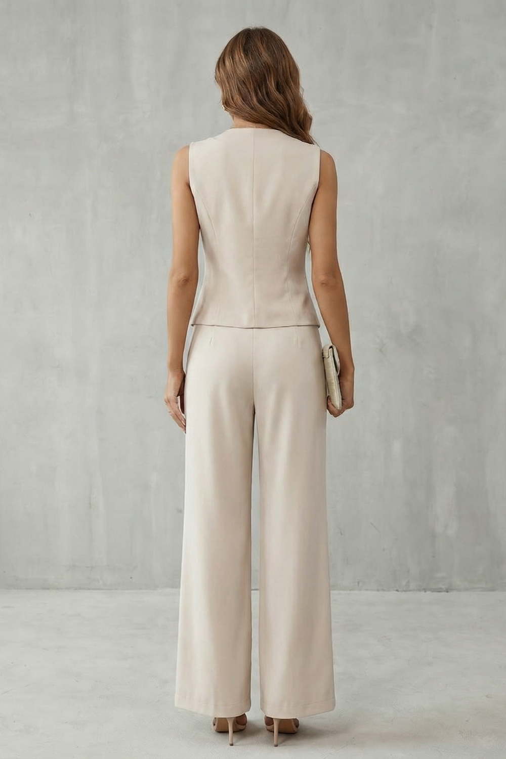Completo Donna Gilet con Bottoni Asimmetrici