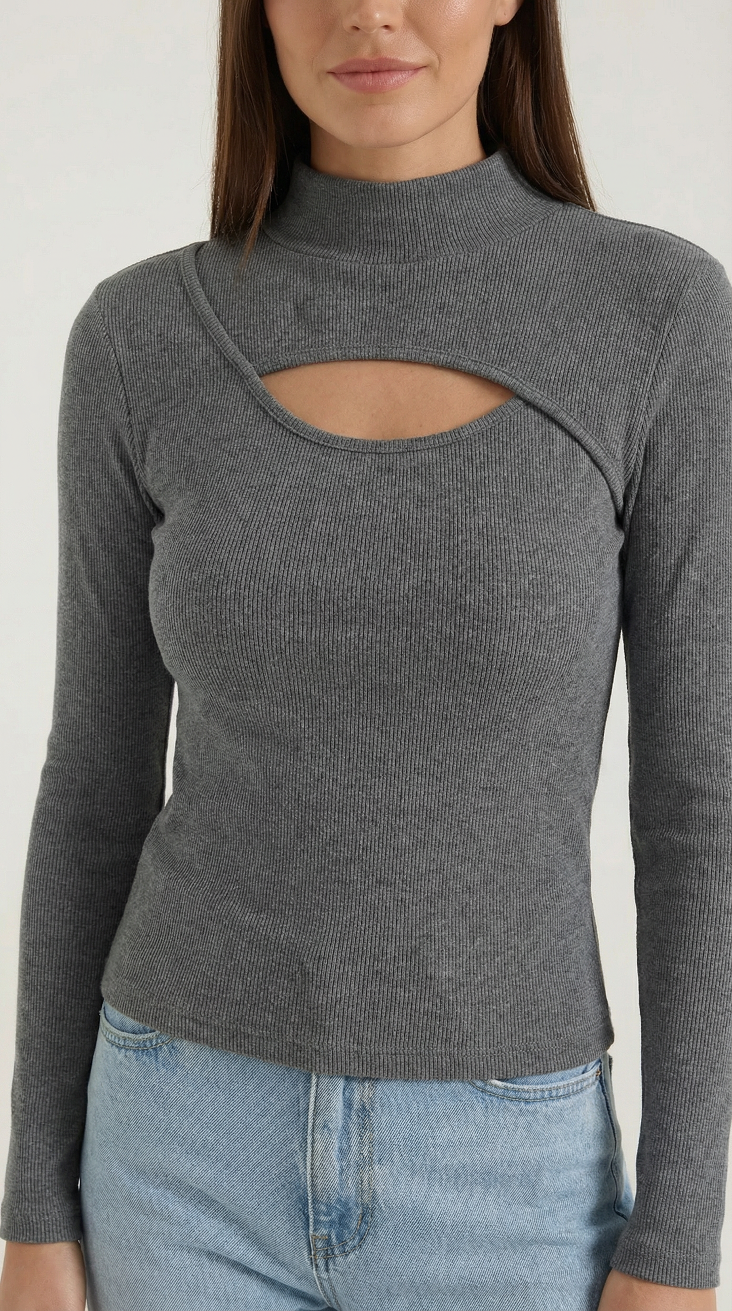 Top Donna a Maniche Lunghe con Tagli sul Petto