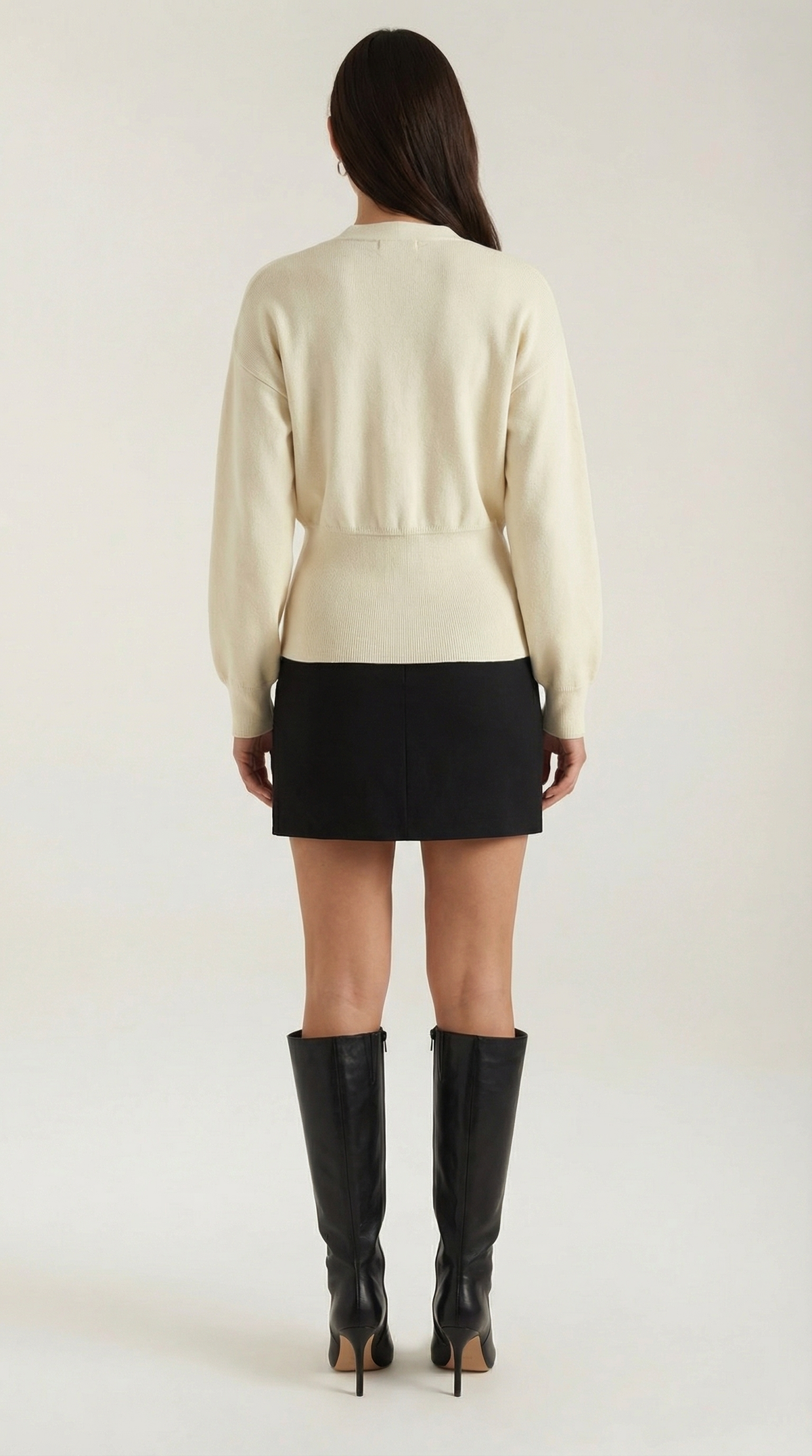 Cardigan Donna Scollo a V Profondo con Bottone Dorato