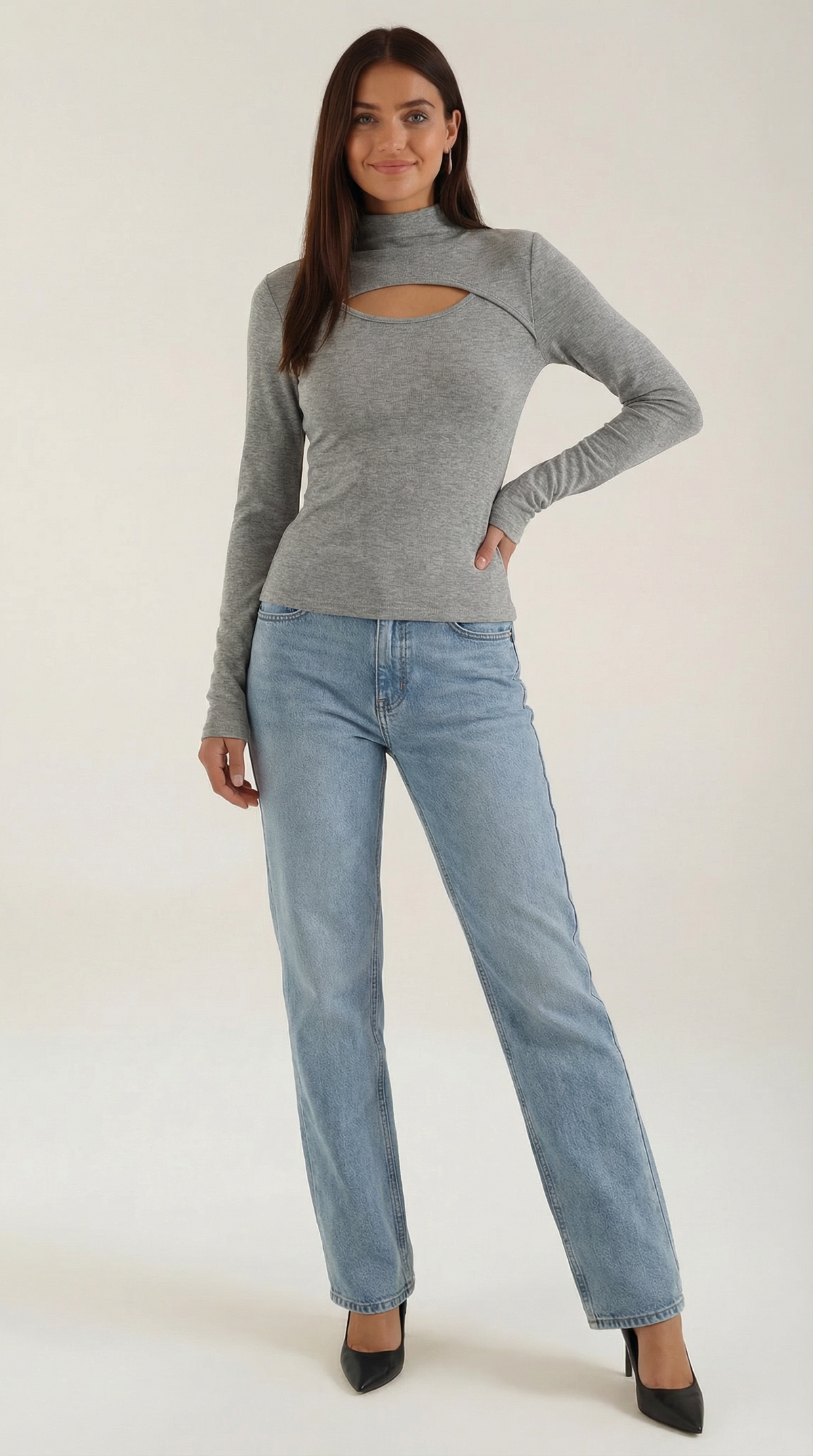 Top Donna a Maniche Lunghe con Tagli sul Petto