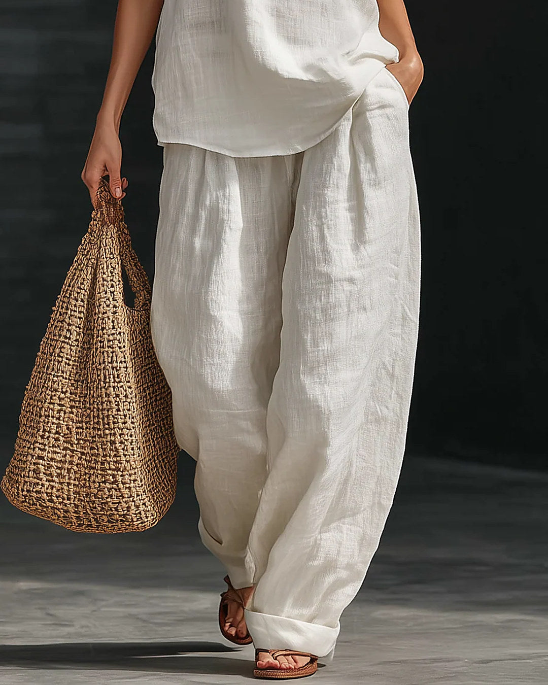 Zoe | Completo con Top Allacciato al Collo e Pantalone a Gamba Larga, Bianco