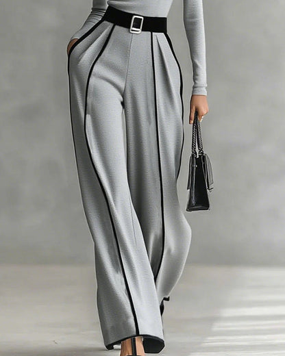 Vera | Completo Elegante con Dettaglio a Contrasto