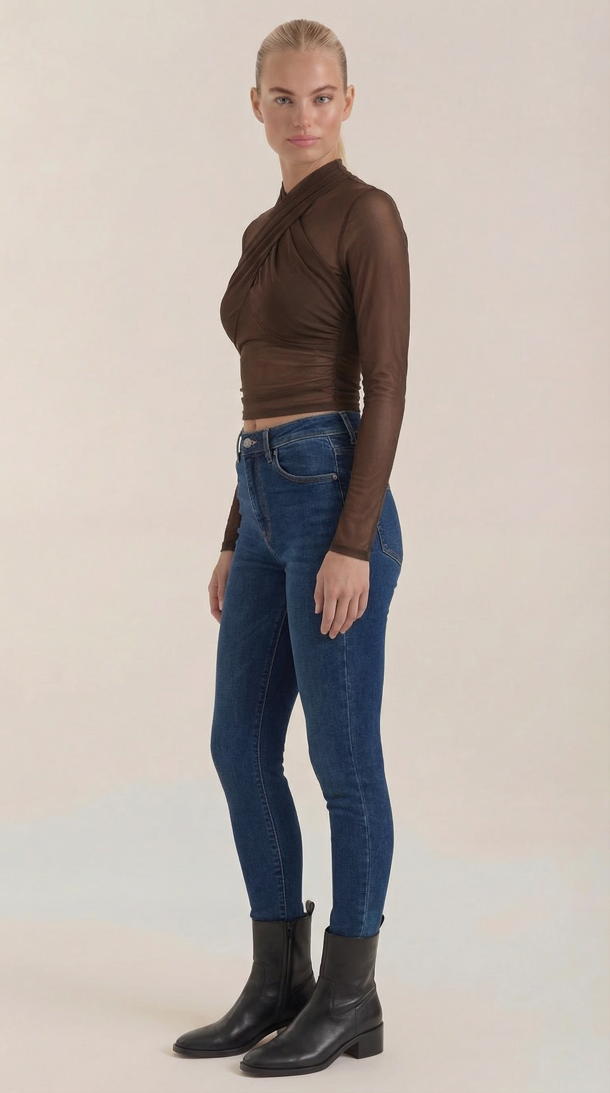 Top Donna in Rete con Fronte Incrociato
