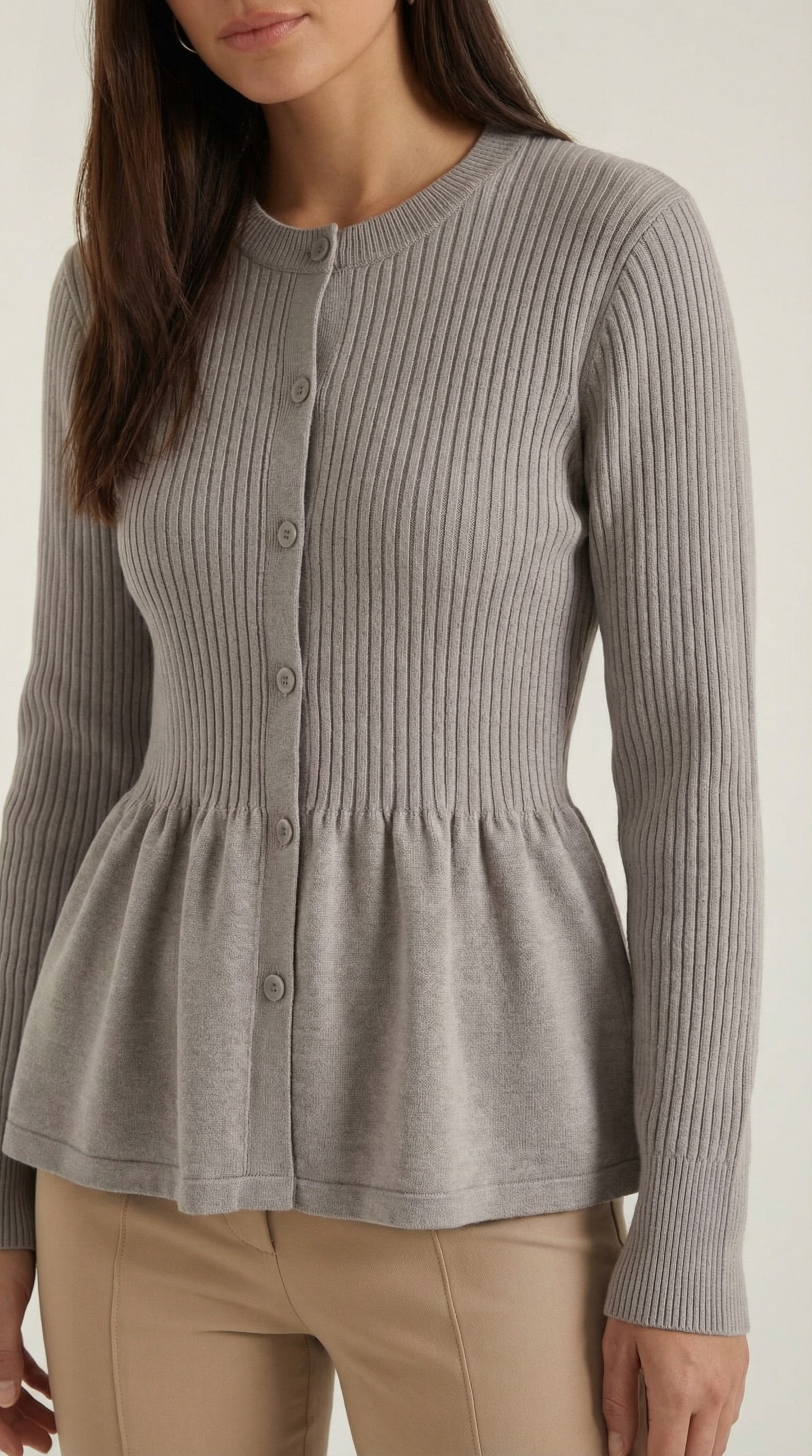 Cardigan Donna a Peplo con Bottoni