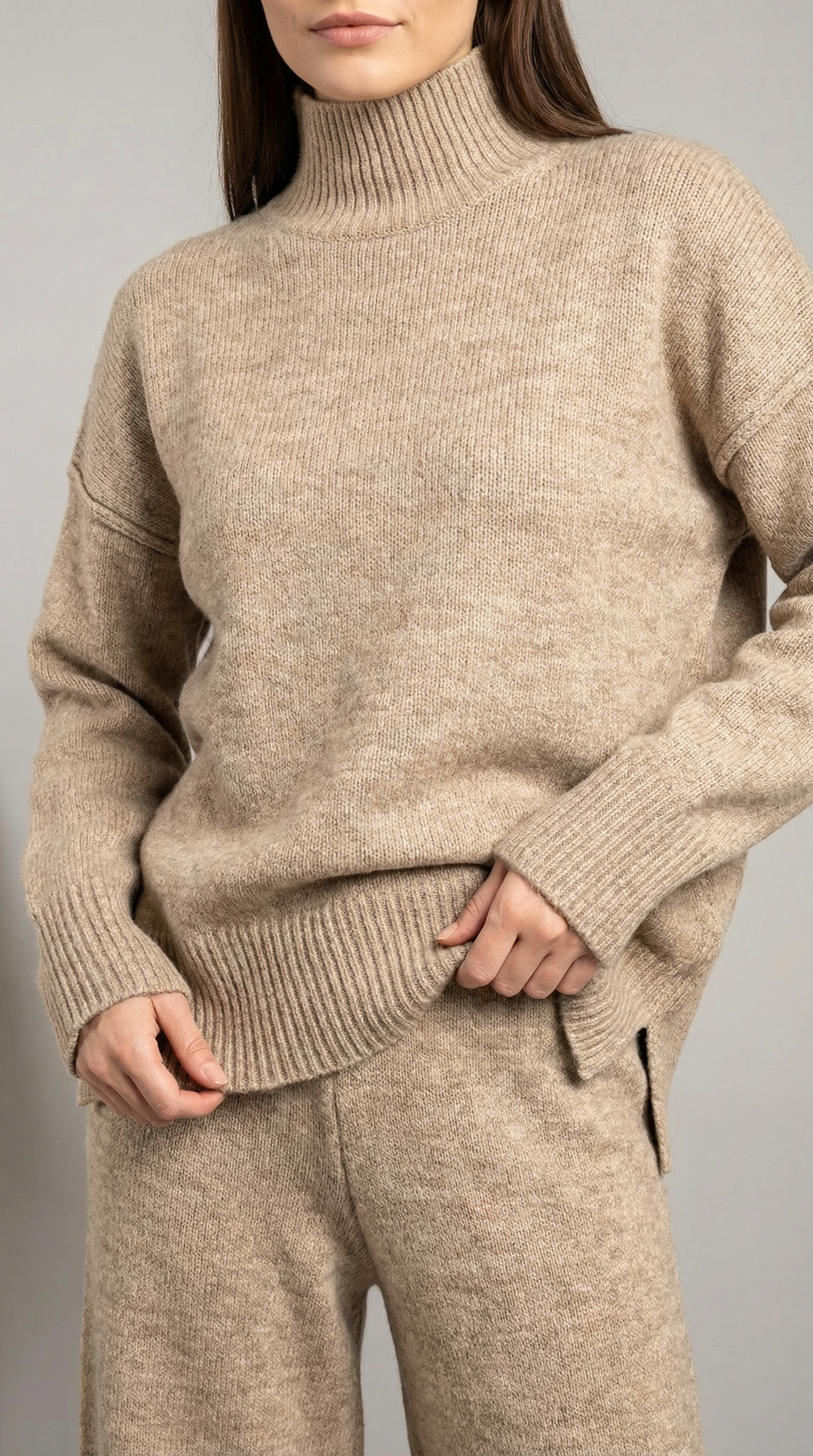 Set Donna Maglione Collo Alto e Pantaloni
