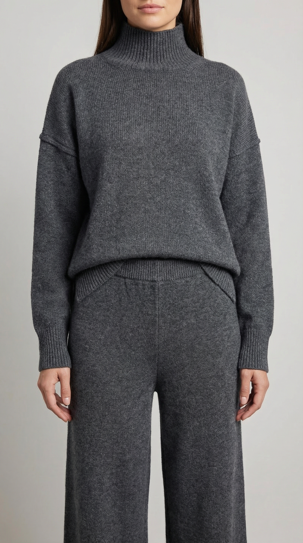 Set Donna Maglione Collo Alto e Pantaloni