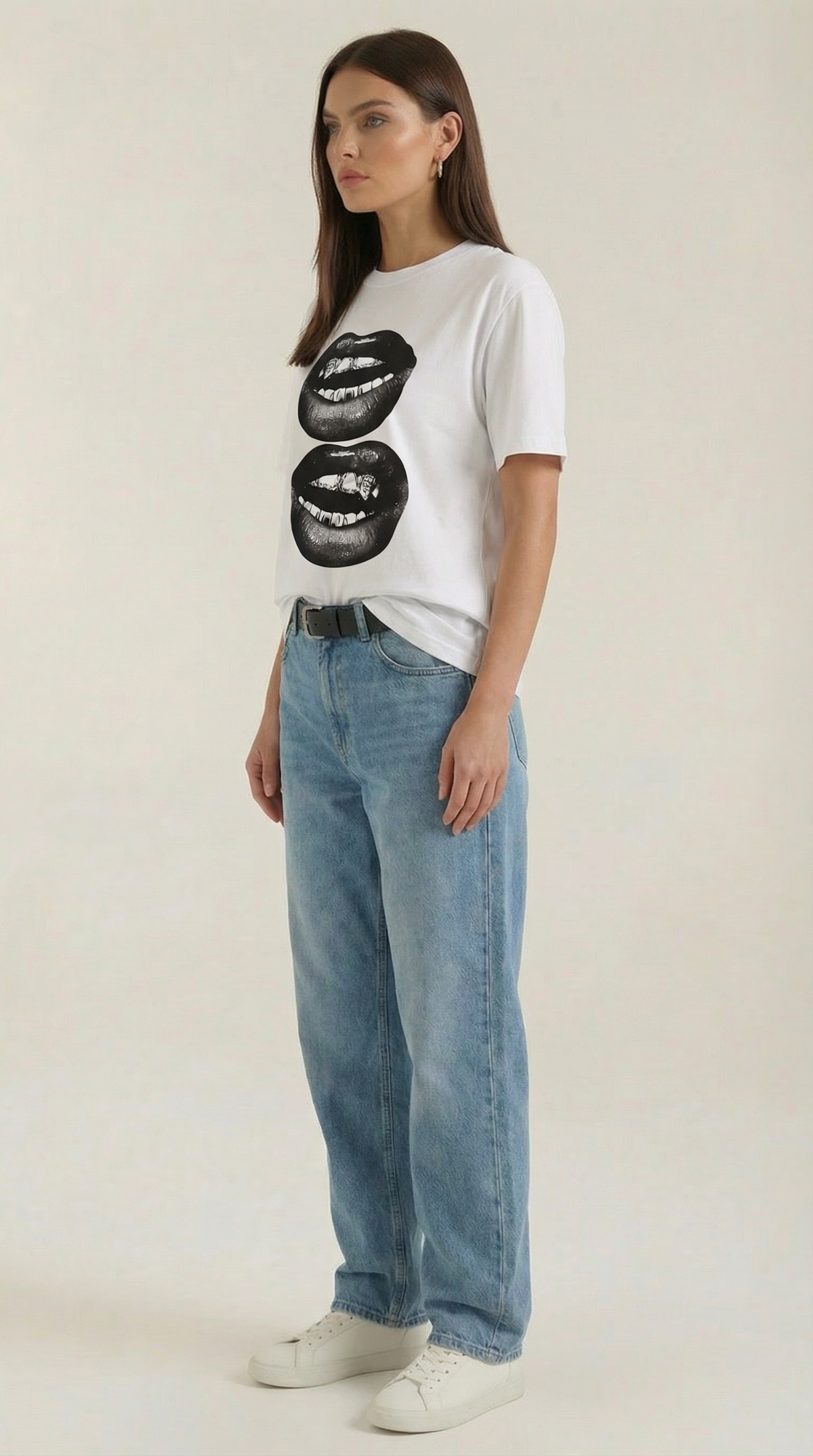 T-Shirt Oversize Donna con Stampa Pop Art